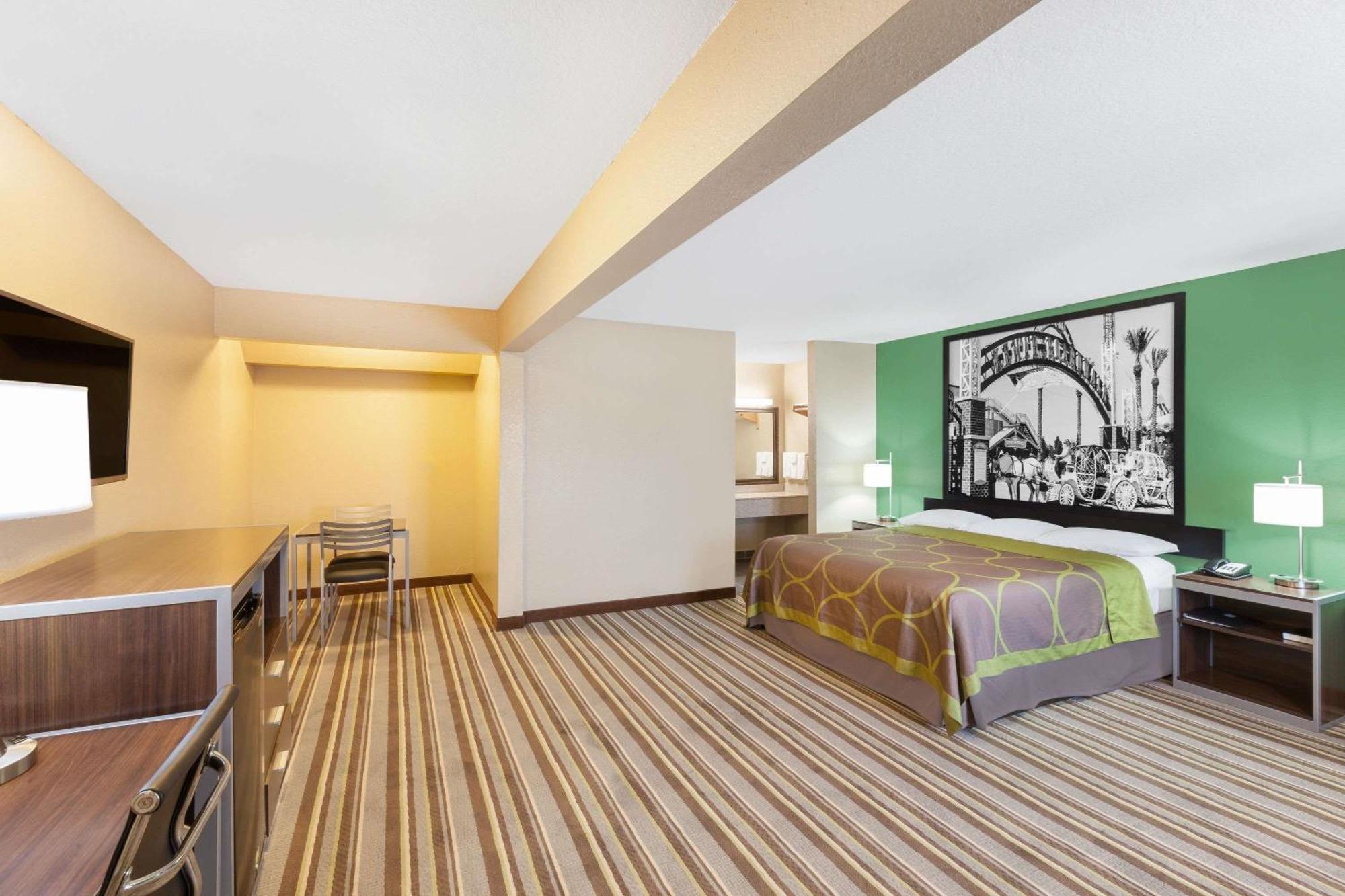Super 8 By Wyndham Kingsville Exterior photo